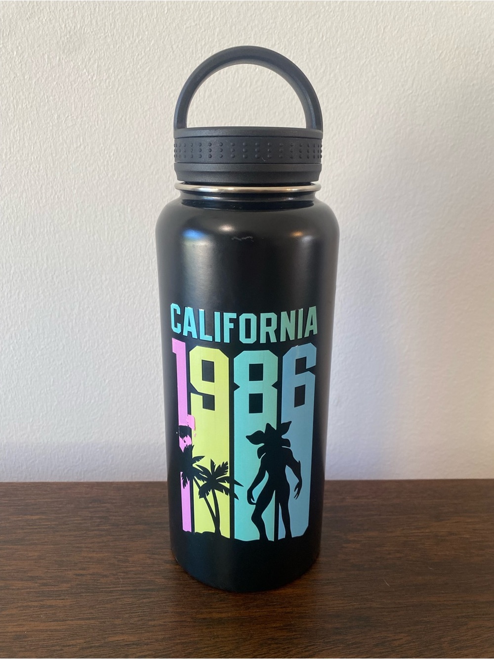 Stranger Things Netflix Water Bottle, 1986, 32 oz